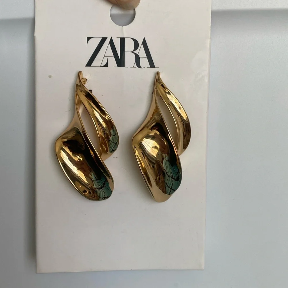 Zara nwt twisted